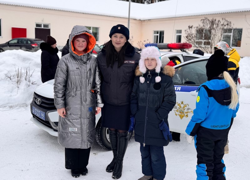 V gosti k shkolnikam s sirenoj i pravilami 2